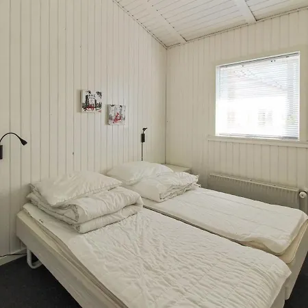 Franceska - 450m From The Sea In Nw Jutland By Interhome Lokken